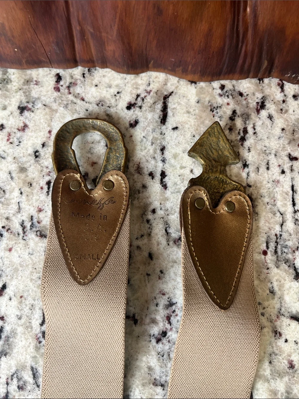 Vintage chic taupe